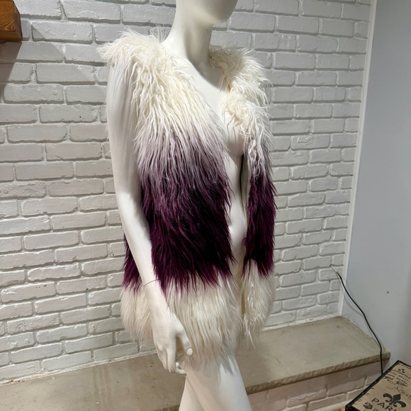 Ombre Faux Fur Vest Cream Plum Purple Shaggy Statement Festival Boho Glam BNWT - Picture 4 of 16